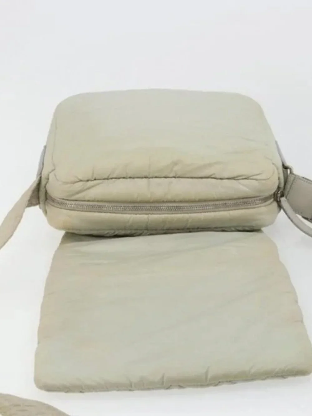 CHANEL Cococoon Shoulder Bag Nylon Gray Silver CC Auth 185165A